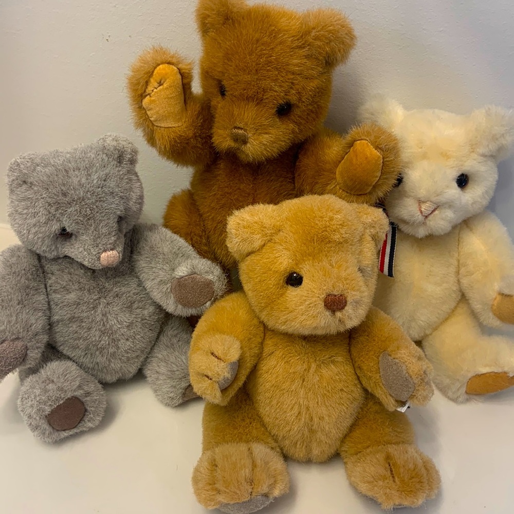 Gund Collector’s Classic Bears